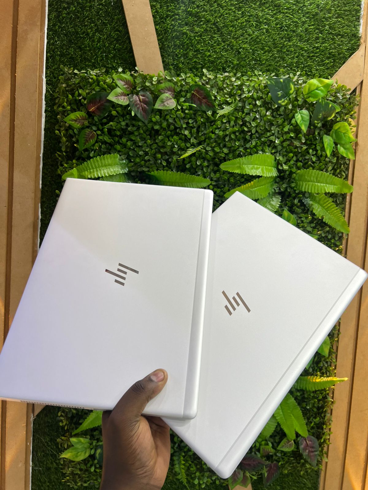 Hp EliteBook 830 G5 Core i5 Intel 8th Generation 8GB RAM 256GB SSD - 13.3" inches Non - Touch screen size - Certified Refurbished