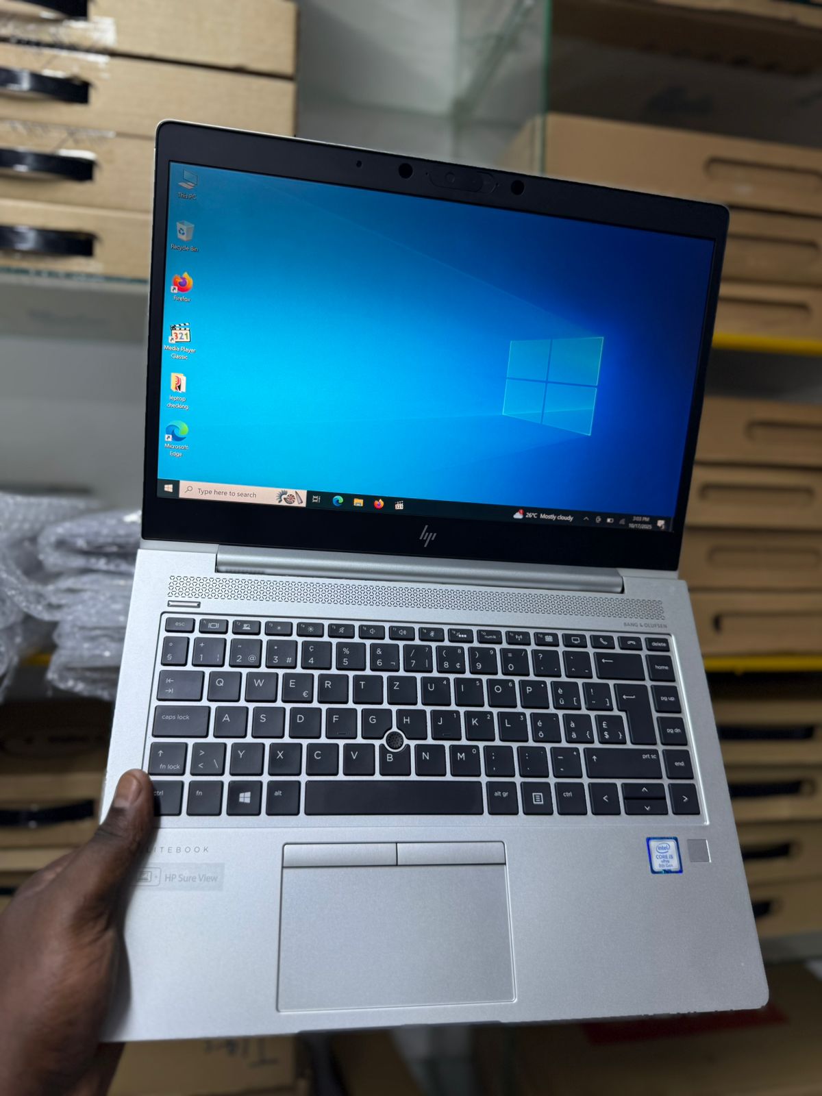 Hp EliteBook 840 G5 Core i7 Intel 8th Generation 16GB RAM 512GB SSD Non - Touch screen - 14" inches screen size- Certified Refurbished - Image 2