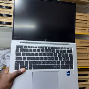 Hp EliteBook 830 G8 Core i7 Intel 11th Gen 16GB RAM 512GB SSD Touch Screen - Refurbished