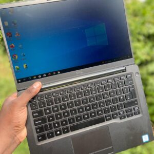 Dell 5300 Core i5 Intel 8th Gen 8GB RAM 256GB SSD - Refurbished