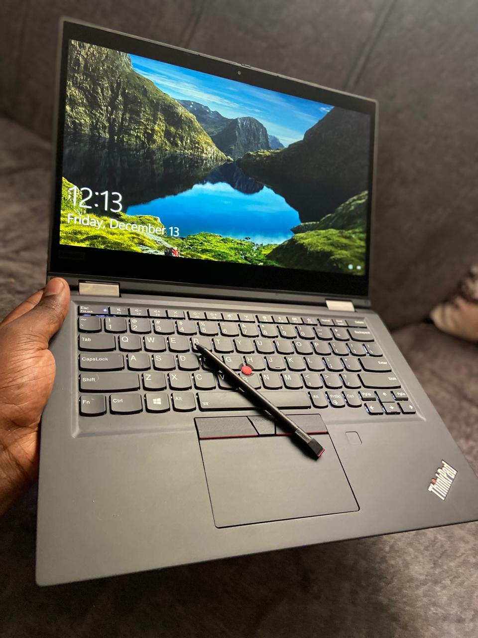Lenovo Yoga x390 Core i5 Intel 8th Gen 8GB RAM 256GB SSD 2in1 X360 Touchscreen - Refurbished - Image 2