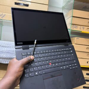 Lenovo Yoga 380 Core i5 Intel 8th Gen 8GB RAM 256GB SSD 2in1 X360 Touchscreen - Refurbished