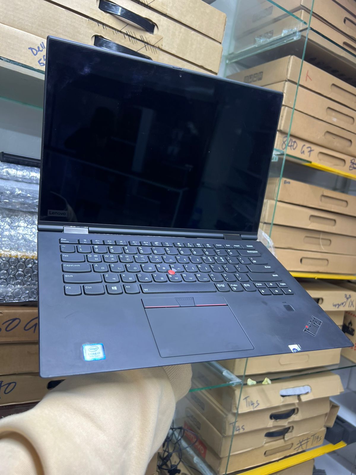 Lenovo X1 Yoga Core i5 Intel 8th Gen 8GB RAM 256GB SSD X360 Touchscreen - Refurbished - Image 4