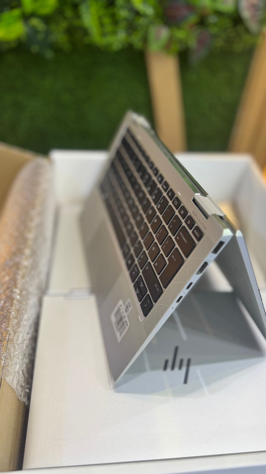 Hp Elite Book 830 G5 Core i5 8th Generation 16gb ram 512gbssd x360 2 in 1 Touch Screen - Certified Refubished - Image 3