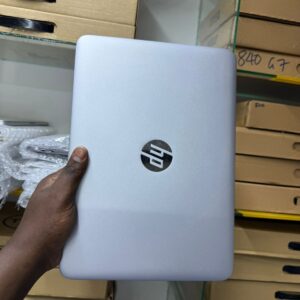 Hp Elite book 820 G4 Core i5 7th Generation 8gb ram 256gbssd  13.3" Non - Touch screen size - Certified Refurbished