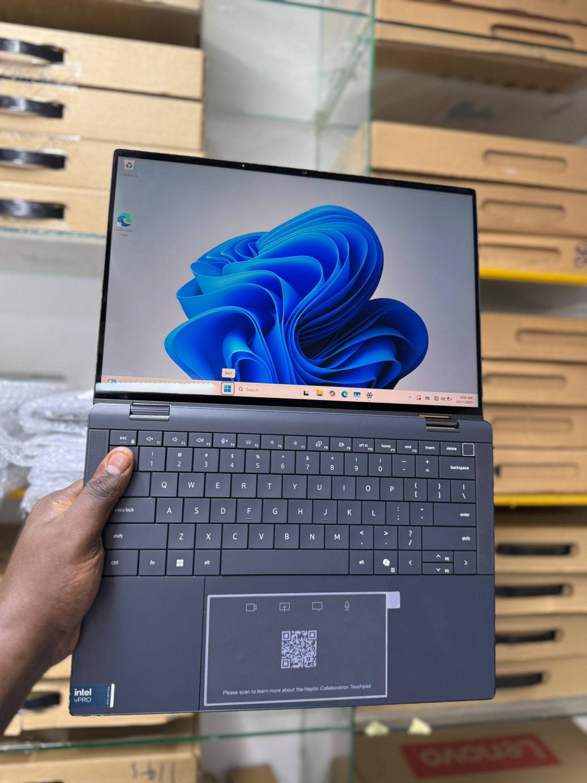 DELL LATTITUDE 9450 9000 Series CORE ULTRA 7 - 2 in 1 x360 Touch Screen - Certified Refubished - Image 2