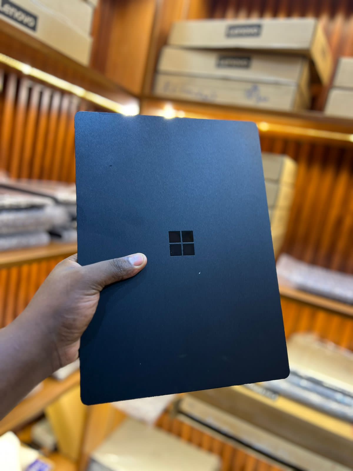 MICROSOFT SURFACE LAPTOP 4 Core i7 - 11th Gen 16gb ram 512gbssd Touch screen 2K 14" inches screen size - Image 2